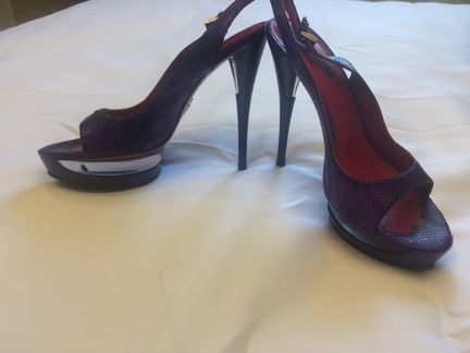 Босоножки Cesare Paciotti