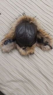 Шапка-ушанка из меха енота