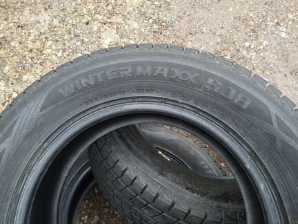 Dunlop 225/65/17 Winter Maxx SJ8