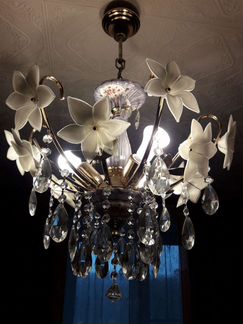 Люстра и бра