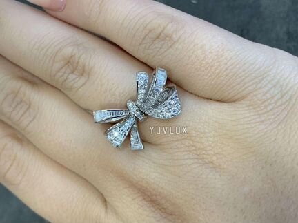 Graff золотое кольцо бант с бриллиантами 1.12 ct
