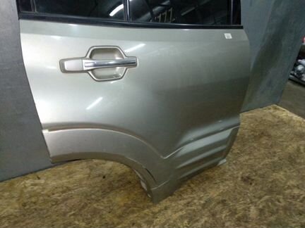 Дверь задняя правая Mitsubishi Pajero 3 V60