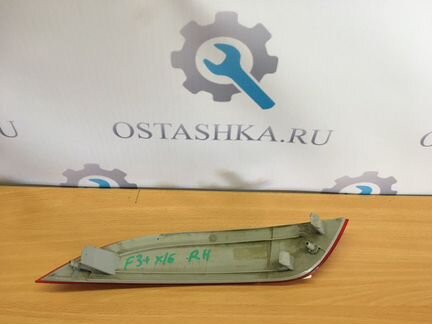 Отражатель в бампер задний правый Ford Focus CB8