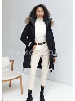 Парка новая зимняя женская с мехом енота