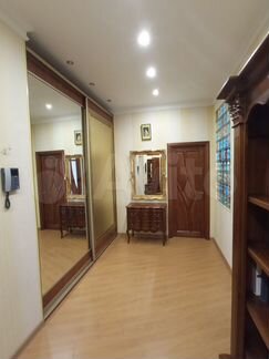 3-к квартира, 96.3 м², 4/8 эт.