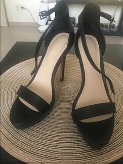 Продам босоножки aldo