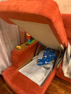 Диван с козеткой