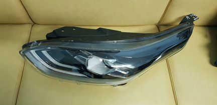 Фара левая Kia Ceed 2019