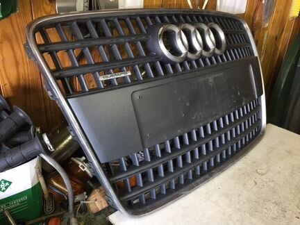 Решетка радиатора решотка Audi Q7 ауди ку7 05 +