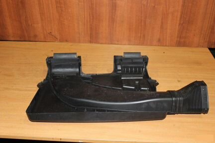 Воздухозаборник Bmw