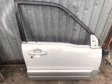 Дверь передняя правая Suzuki Escudo TL52W J20A