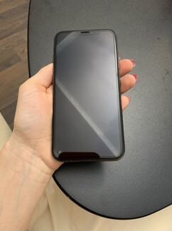 Телефон iPhone XS