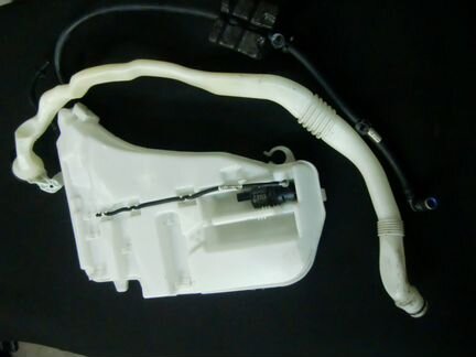 Бачок омывателя стекла BMW F01 F02 F10