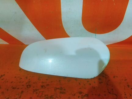 Крышка зеркала левая Toyota Corolla 11 E180