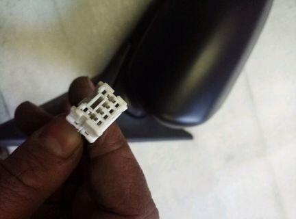 Правое зеркало Subaru Legacy 2005-2008 года