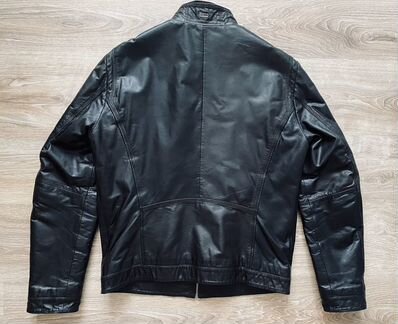 Hugo Boss Кожаная куртка р. 50