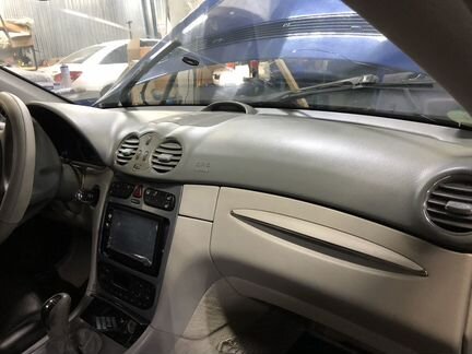 Панель торпеда Мерседес Бенц CLK W209
