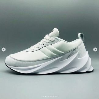 Кроссовки Adidas