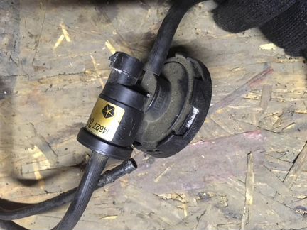 Додж Стратус клапан егр электрический 2,4