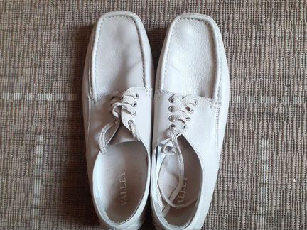 Топсайдеры,мокасины