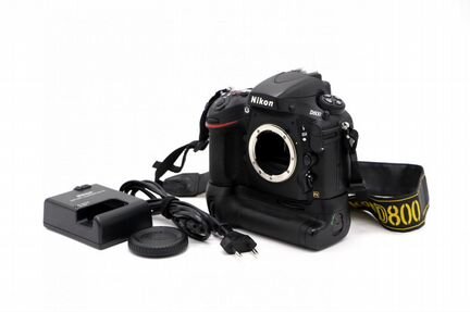 Nikon D800 body + батарейная ручка MB-D12