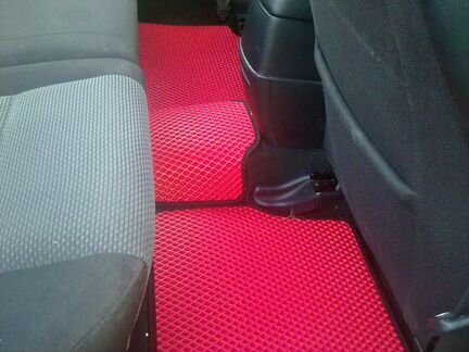 Новые коврики в салон Mazda MPV
