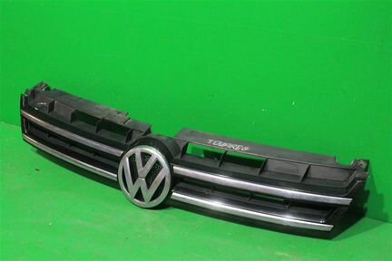Решетка бампера Volkswagen Touareg 2 2010-2014