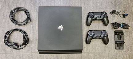 Sony PlayStation 4 Pro 1tb + 2 джойстика