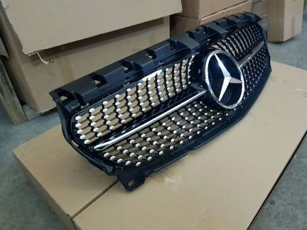 Решетка радиатора Mercedes CLA 117