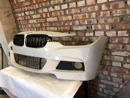Bmw f30 М пакет передний бампер без омывателей