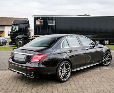 Обвес черный глянцевый Mercedes E 213 63s AMG