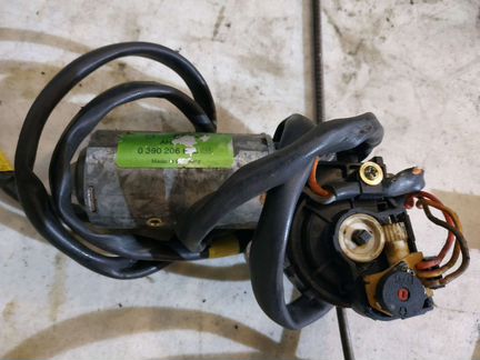 Моторчик привода сиденья Mercedes 140