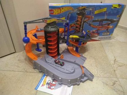 Трек Hot Wheels Construction Zone Chaos + 6 машино