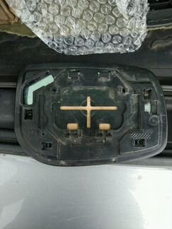 Зеркало стекло правое toyota vitz 2