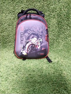 Новый ранец для мальчика Hummingbird