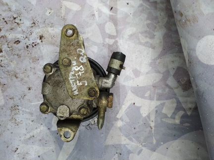 Насос Гур Ниссан икстрейл 2.0i