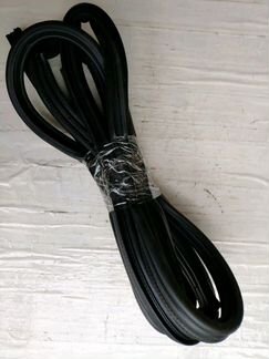 Уплотнитель двери на Оку