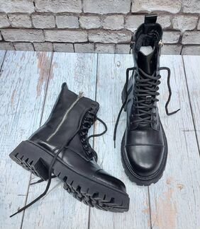 Женские зимние ботинки Balenciaga