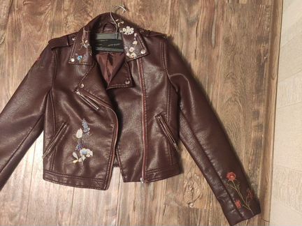 Куртка женская кожзам вишневая. размер 40-42
