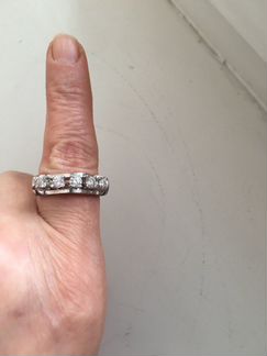 Золотой кольцо с бриллиантами