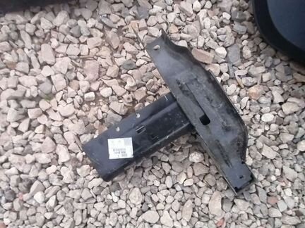 Концевик лонжерона левый Peugeot/Citroen