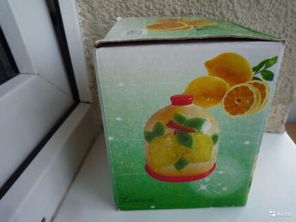 Лимонница с крышкой 10х10х12 см Lemon новая