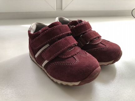 Кроссовки замшевые, 24 размер