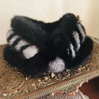 Натуральный меховой воротник или повязка на голову