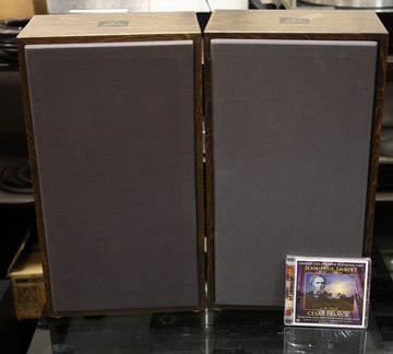 KLH 32 Knyazev Edition, акустические системы