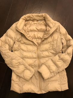 Легкий пуховик для девочки uniqlo