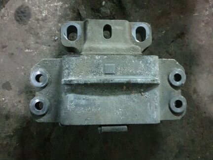 Подушка коробки шкода октавия А5