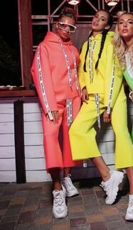 Спортивные брюки капри