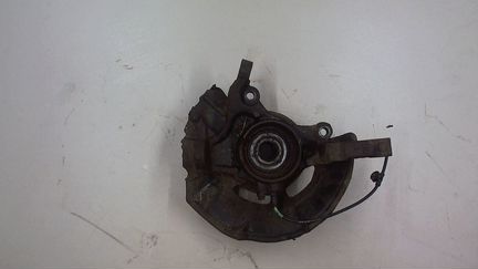 Ступица (кулак, цапфа) левая передняя Hyundai Elan