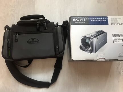 Видеокамера Sony DCR-SX44E